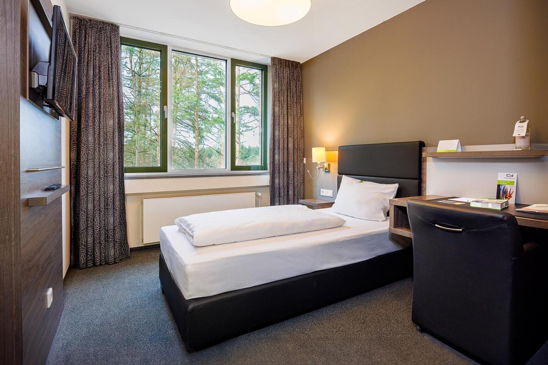 Genohotel Forsbach Росрат Экстерьер фото