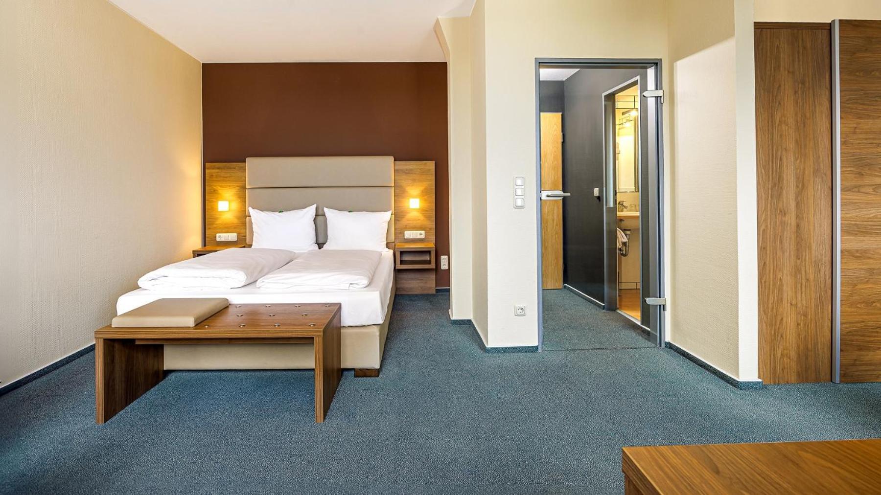 Genohotel Forsbach Росрат Экстерьер фото