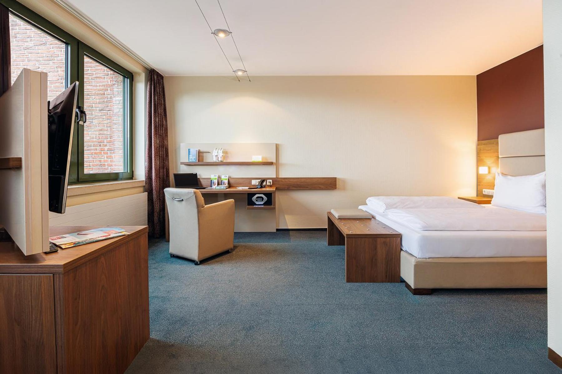 Genohotel Forsbach Росрат Экстерьер фото