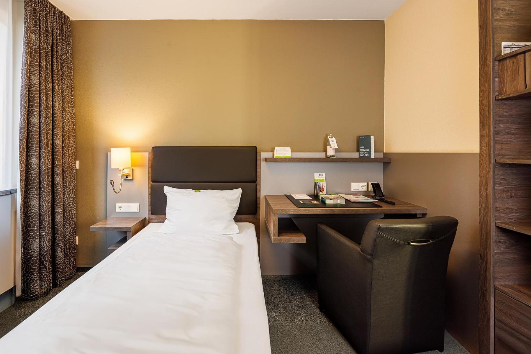 Genohotel Forsbach Росрат Экстерьер фото